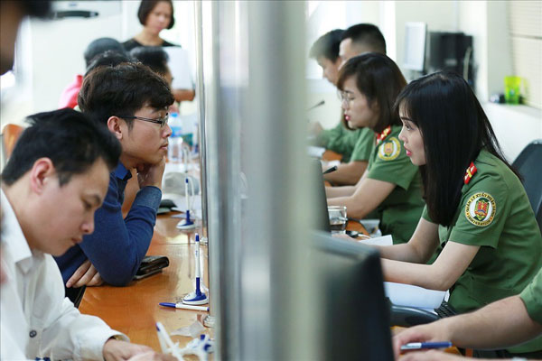 Cục QLXNC là nơi cấp visa Việt Nam cho người nước ngoài